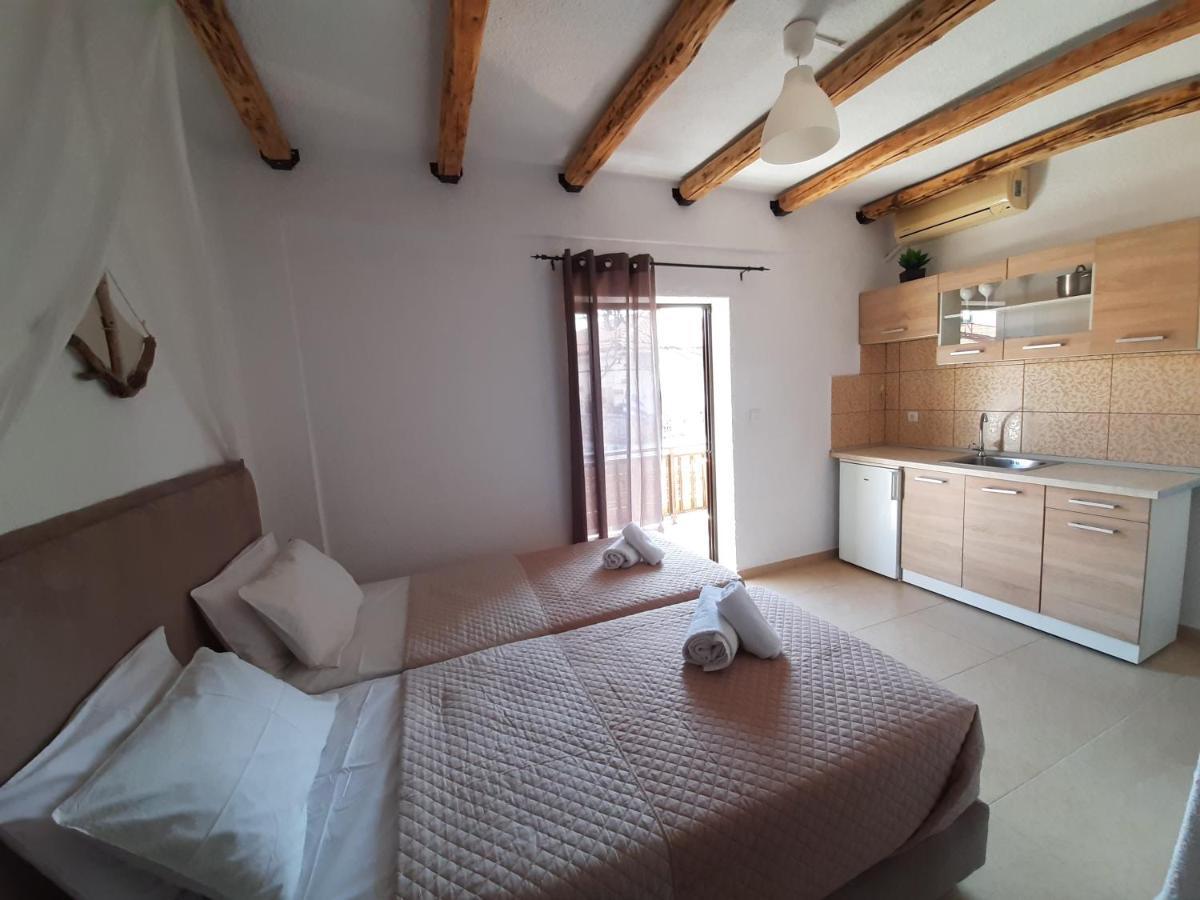 Mariza Apartments -Studios ハニオティス エクステリア 写真
